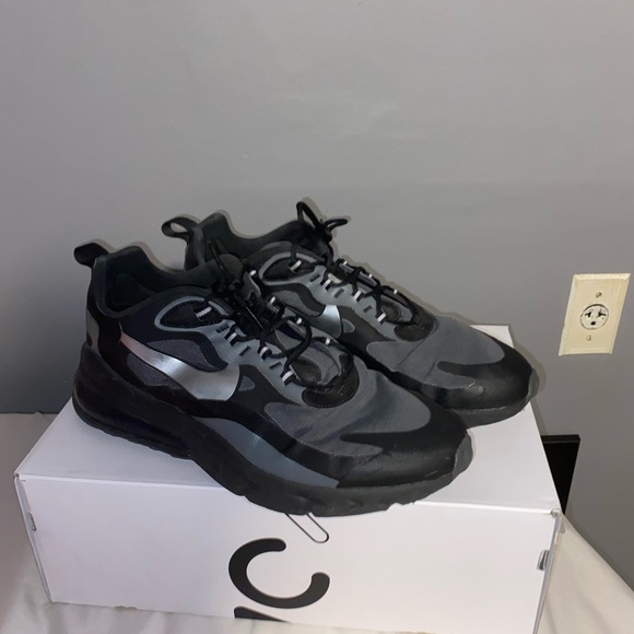 Nike air max 270 reacts - Picture 3 of 4